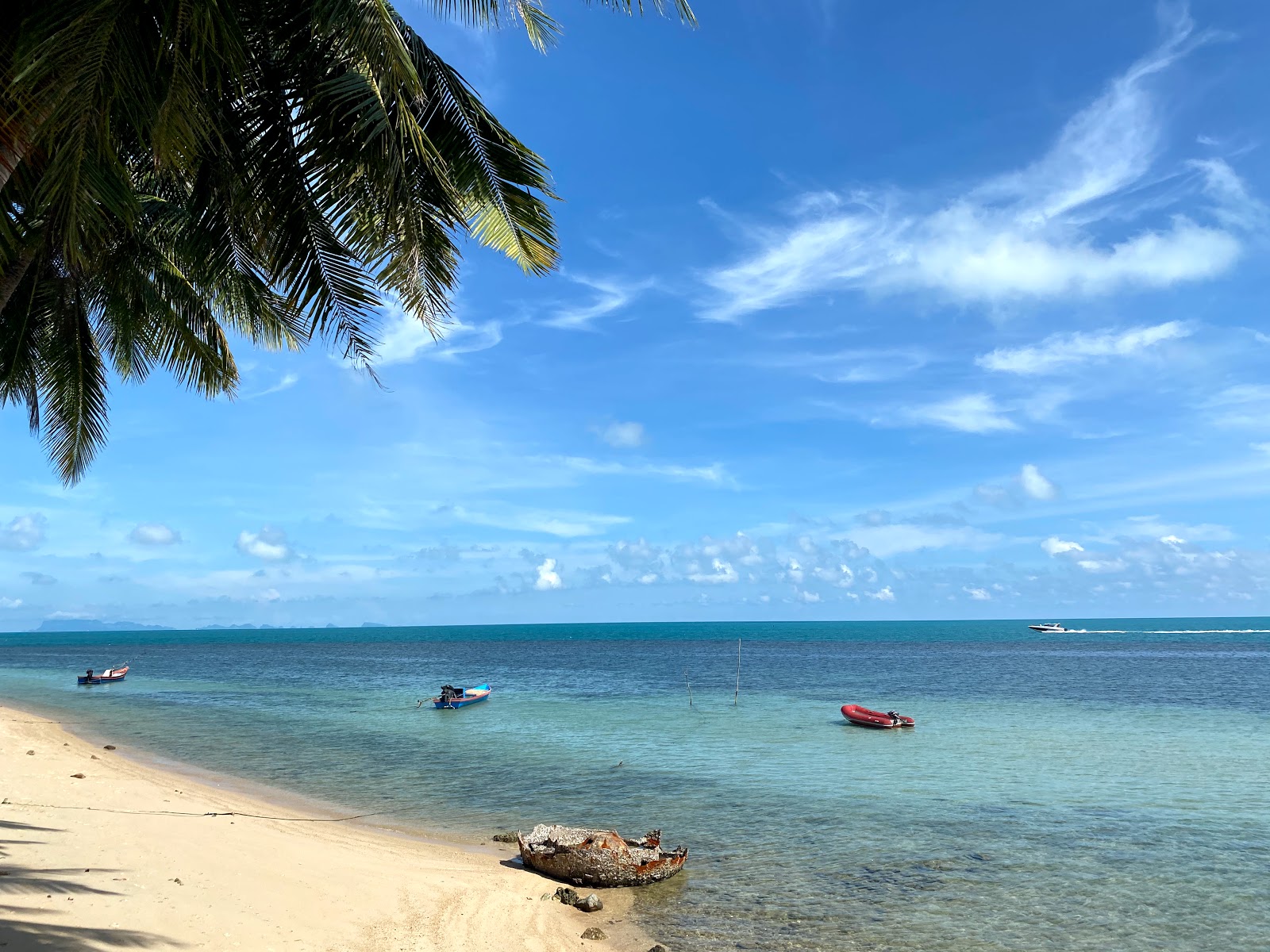 Foto af Ban Tai Beach faciliteter område