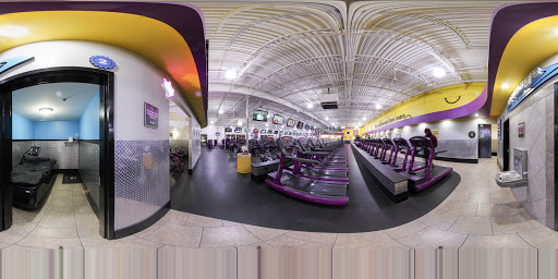 Gym «Planet Fitness - Meriden, CT», reviews and photos, 454 S Broad St, Meriden, CT 06450, USA