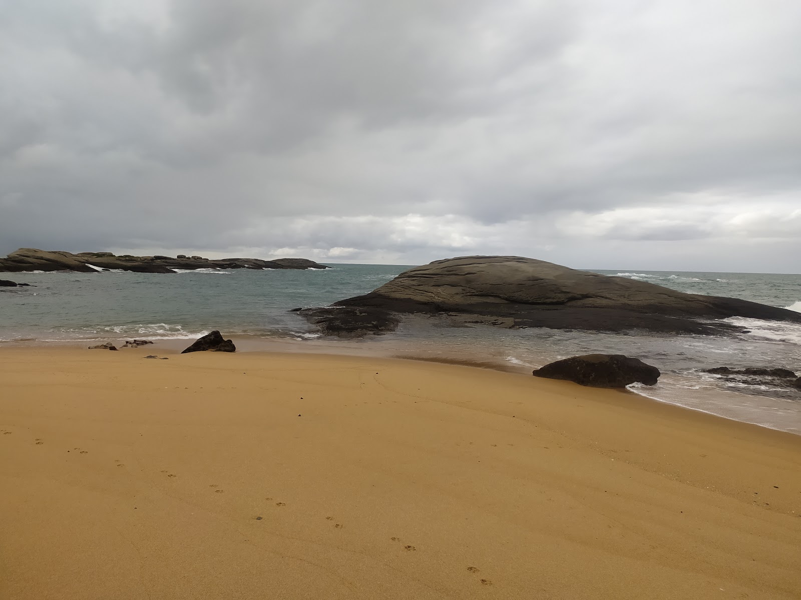 Fotografija Gemeas plaže nahaja se v naravnem okolju