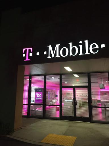 Cell Phone Store «T-Mobile», reviews and photos, 6952 Katella Ave, Cypress, CA 90630, USA