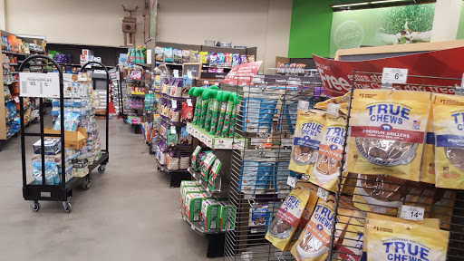 Pet Supply Store «Petco Animal Supplies», reviews and photos, 9111 Metropolitan Ave, Rego Park, NY 11374, USA