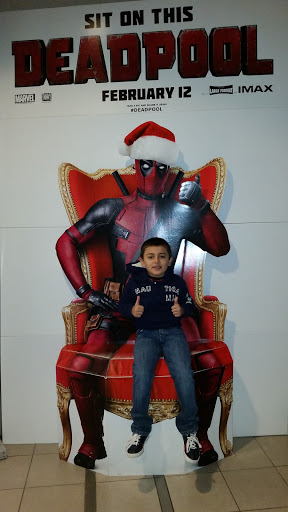 Movie Theater «Regal Cinemas Deer Park 16 IMAX & RPX», reviews and photos, 455 Commack Rd, Deer Park, NY 11729, USA