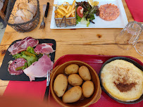 Raclette du Restaurant français Les Tables à Annecy - n°10