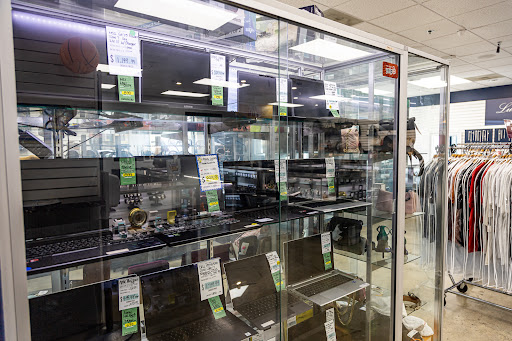 Pawn Shop «CashCo Pawn Shop - Casa de Empeño CashCo», reviews and photos, 4502 University Ave #103, San Diego, CA 92105, USA