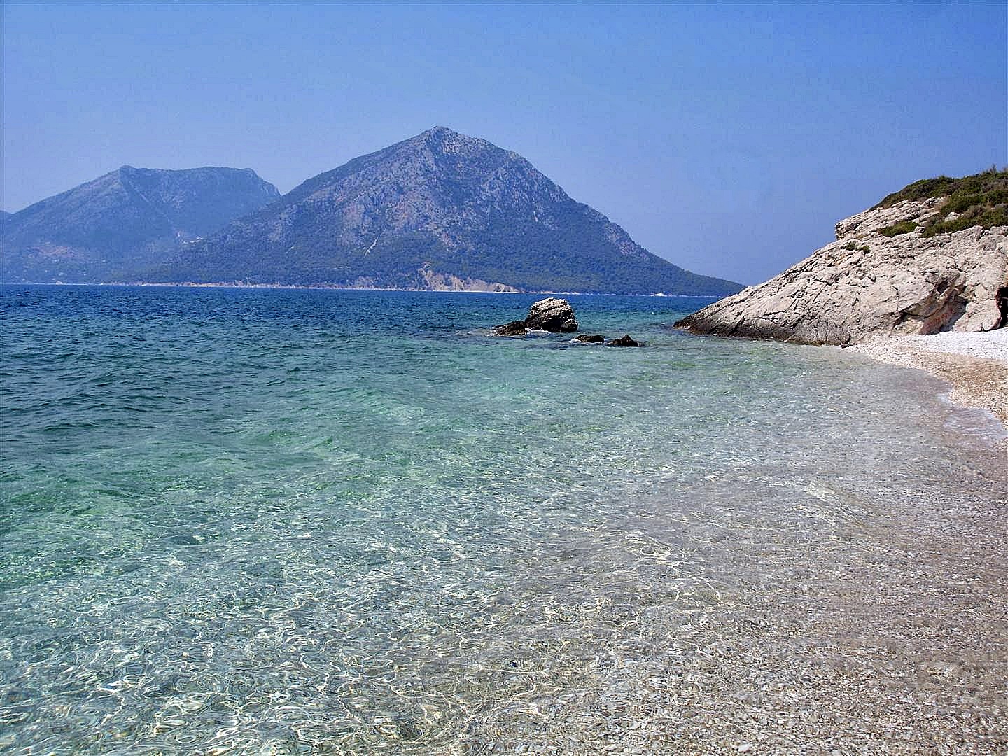 Photo de Vela sandy beach avec un niveau de propreté de très propre
