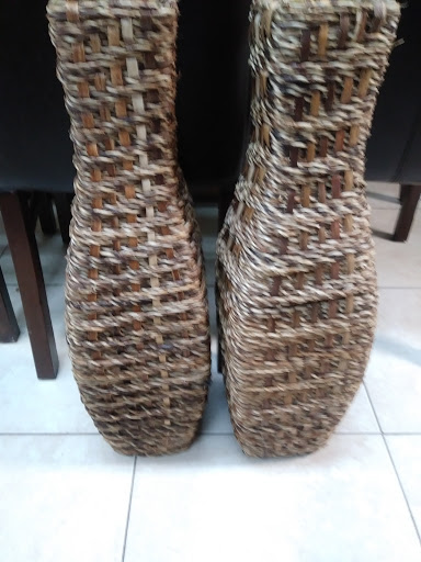 Thrift Store «Re wear Gear and More Thrift Store», reviews and photos, 6900 Stirling Rd, Hollywood, FL 33024, USA