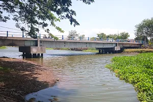Jembatan Mbaduk image