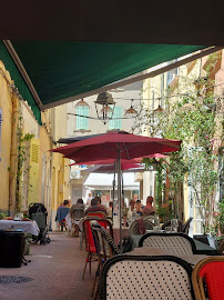 Atmosphère du Restaurant LA MARMITE DES FILLES à La Seyne-sur-Mer - n°2