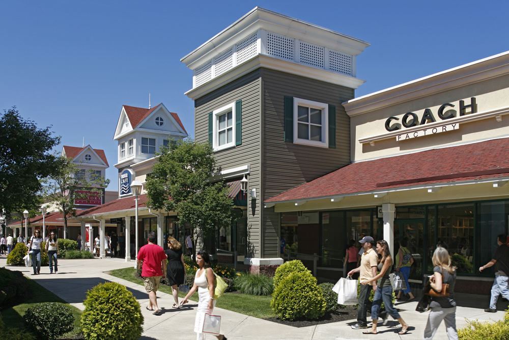 Clinton Premium Outlets