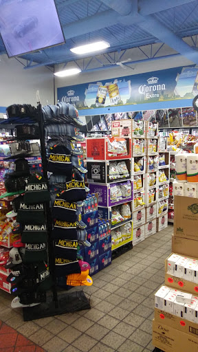 Liquor Store «Gran Liquor Shop», reviews and photos, 12889 Woodward Ave, Highland Park, MI 48203, USA