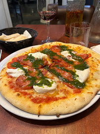 Pizza du Restaurant italien Casa Ferretti Bordeaux (Barrière de Pessac) - n°15