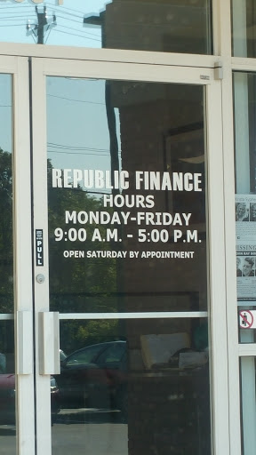 Republic Finance in Clarksville, Tennessee