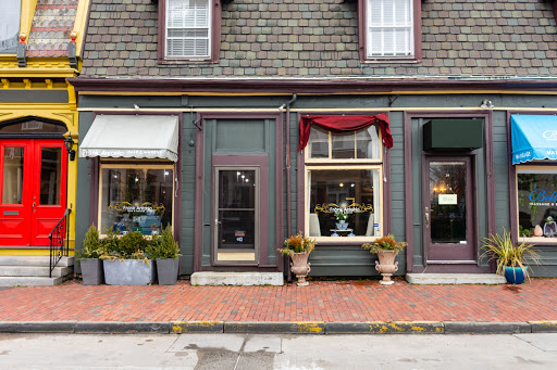 Beauty Salon «Frank Antonio Hair & Make Up», reviews and photos, 22 Bellevue Ave, Newport, RI 02840, USA