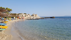 Kavourotrypes Beach'in fotoğrafı geniş ile birlikte