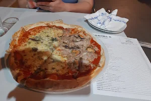 Pizzeria Veronas image