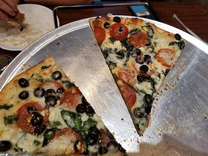 #1 best pizza place in Pearland - Brooklyn Pizzeria