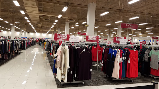 Clothing Store «Burlington Coat Factory», reviews and photos, 30 W Rand Rd, Arlington Heights, IL 60004, USA
