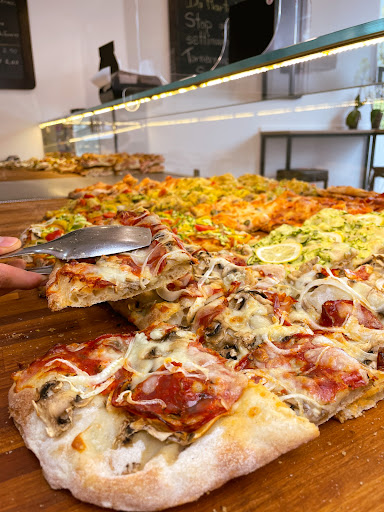 PIZZA FACTORY - CAMPIGLIONE DI FERMO in Campiglione, Provincia di Fermo