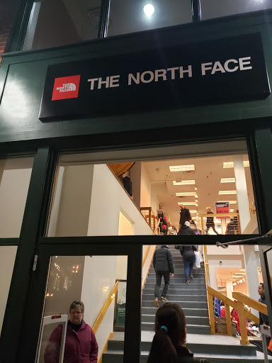Clothing Store «The North Face Outlet», reviews and photos, 5 Bow St, Freeport, ME 04032, USA