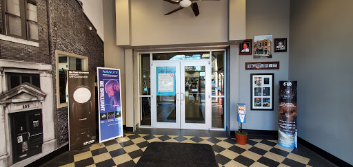 Camera Store «Roberts Camera», reviews and photos, 220 E St Clair St, Indianapolis, IN 46204, USA