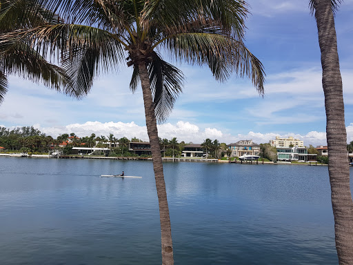 Shopping Mall «Fontainebleau Shops», reviews and photos, 4441 Collins Ave, Miami Beach, FL 33140, USA
