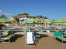 Foto di Spiaggia di Sfinale con costa lunga e dritta
