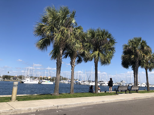 Jewelry Store «AAA Gold & Jewelry, Co.», reviews and photos, 609 S Collins St, Plant City, FL 33563, USA