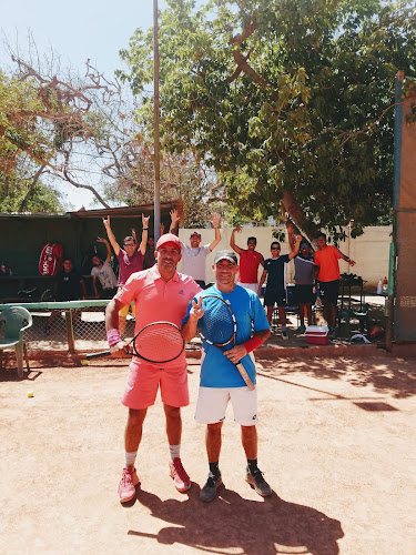 Opiniones de Academia De Tenis Jannasz en La Cruz - Escuela