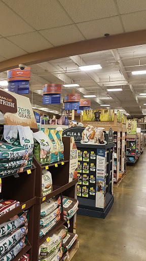Pet Supply Store «PetSmart», reviews and photos, 573 N McKinley St, Corona, CA 92879, USA