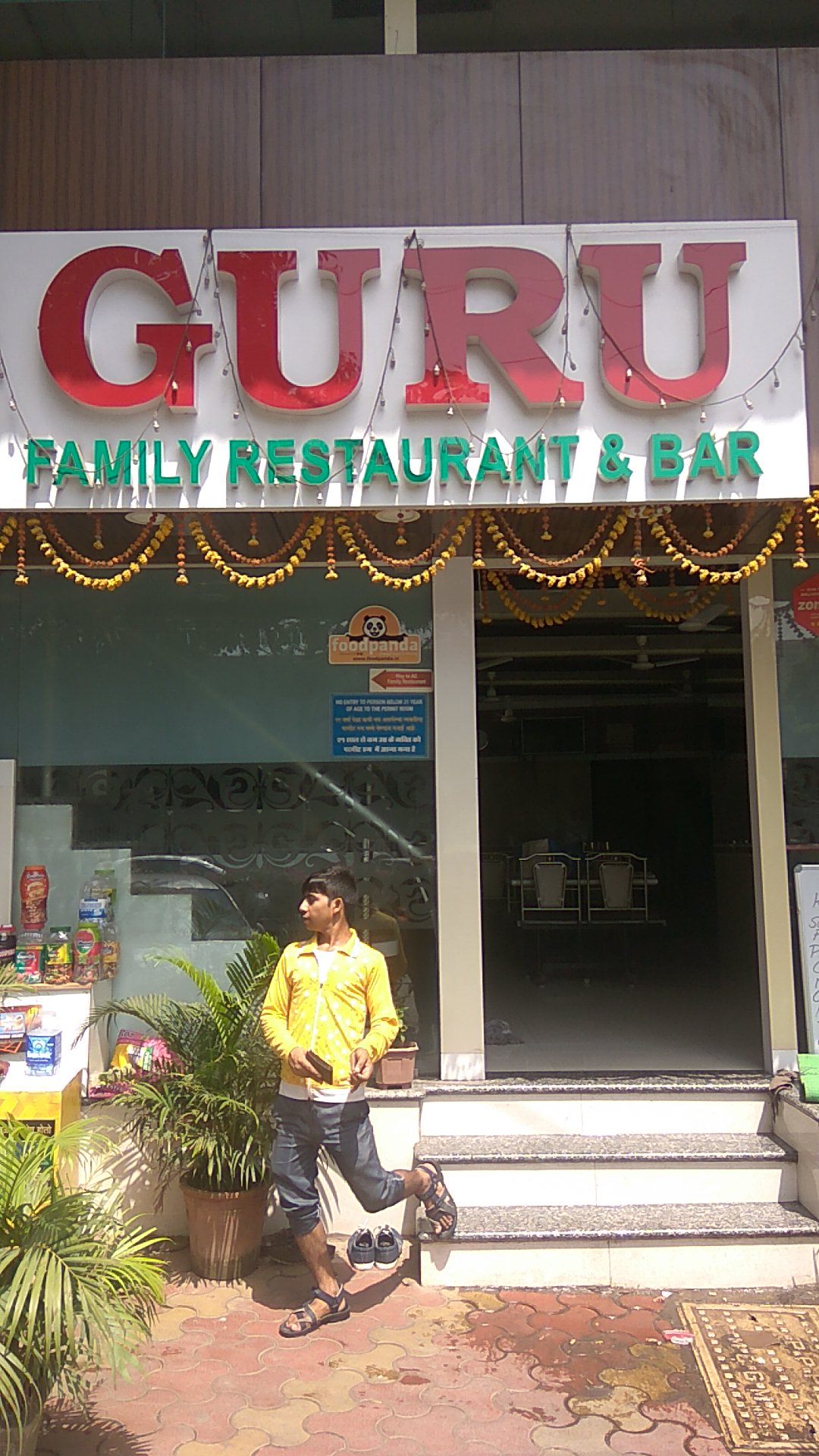Guru Family Restaurant And Bar