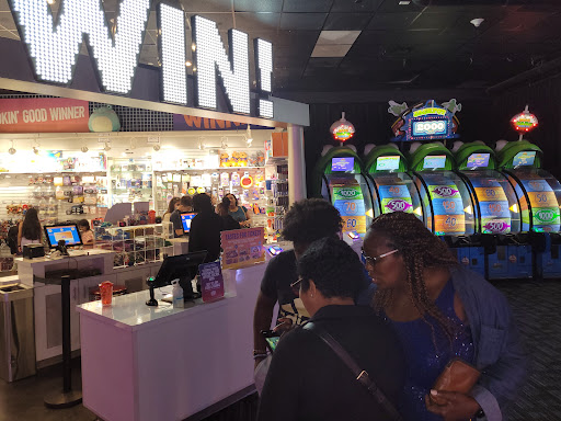 Shopping Mall «The Mall at The Source», reviews and photos, 1504 Old Country Rd, Westbury, NY 11590, USA