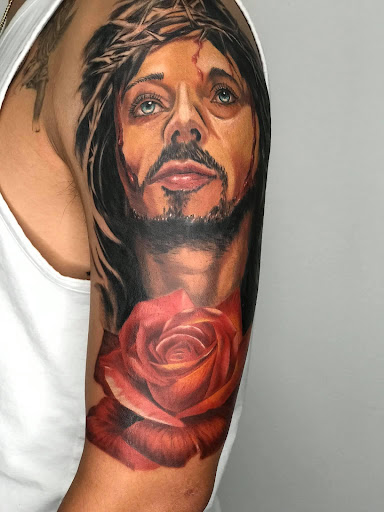 Explore lung tattoo ideas, creative tattoo ideas in Katy, available at Family Tattoo Studio