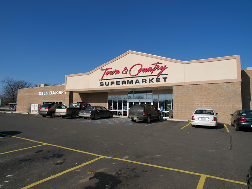 Town & Country Supermarket, 719 E Main St, Willow Springs, MO 65793, USA, 