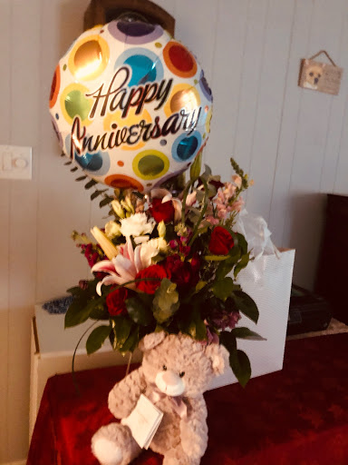 Florist «Petals To Go», reviews and photos, 1515 N Walnut Ave, New Braunfels, TX 78130, USA