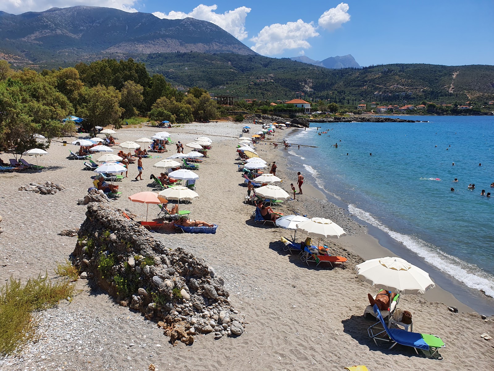 Foto von Pantazi beach und die siedlung