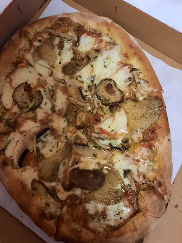 Oregano Pizzeria - Worthing - Pizza