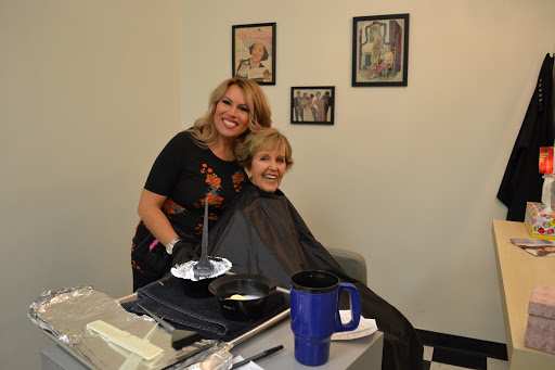 Beauty Salon «Detour Salon & Style», reviews and photos, 1816 E 53rd St, Anderson, IN 46013, USA