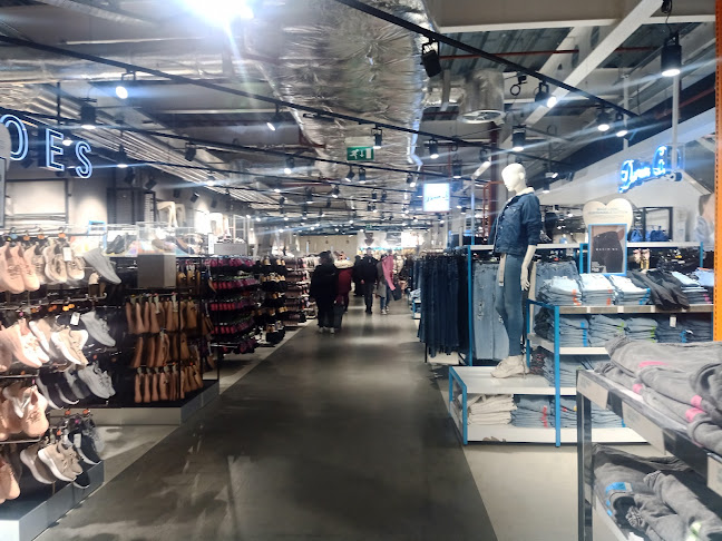 Reviews of Primark in Oxford - Clothing store