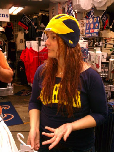 Sports Memorabilia Store «Sports Mania Detroit», reviews and photos, 400 Monroe Ave, Detroit, MI 48226, USA