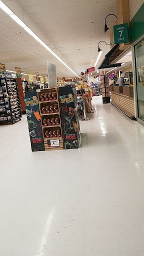 Grocery Store «Giant Food Stores», reviews and photos, 539 Oak Ave, Aldan, PA 19018, USA