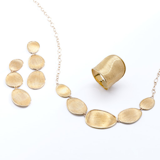 Jewelry Store «Henry C Reid & Son», reviews and photos, 1591 Post Rd, Fairfield, CT 06824, USA