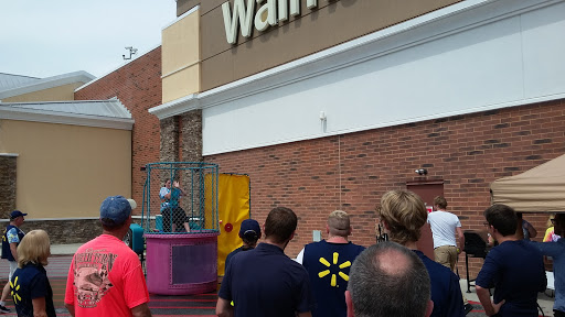 Department Store «Walmart Supercenter», reviews and photos, 260 Donald E Thurmond Pkwy, Cleveland, GA 30528, USA