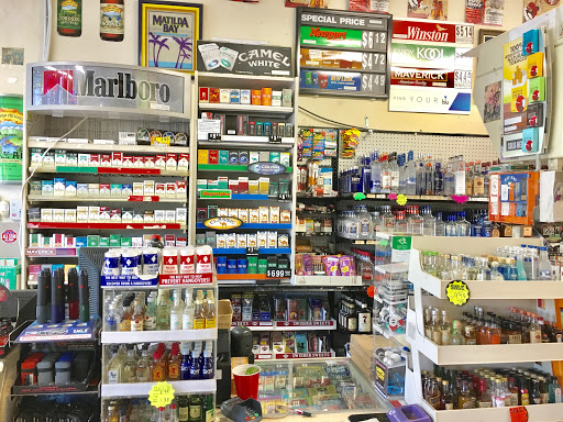 Liquor Store «Healdsburg Liquors», reviews and photos, 427 Center St, Healdsburg, CA 95448, USA