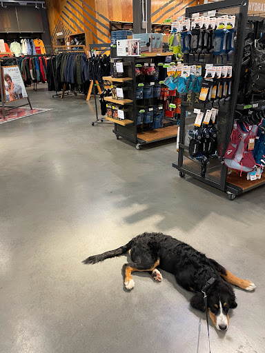 Outdoor Sports Store «REI», reviews and photos, 161 Town Square Pl, King of Prussia, PA 19406, USA