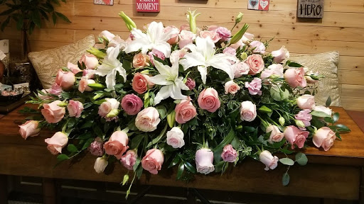 Florist «Mums the Word-A Florist», reviews and photos, 1175 N Berkeley Ave, Fullerton, CA 92832, USA