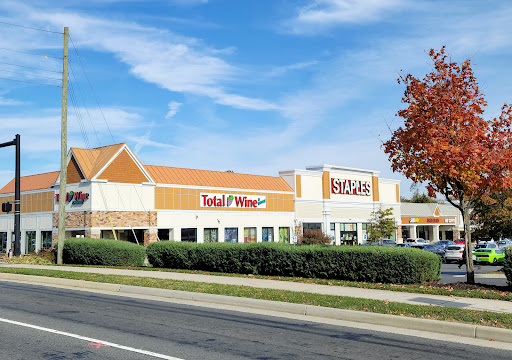 Office Supply Store «Staples», reviews and photos, 9480 Main Street, Fairfax, VA 22031, USA