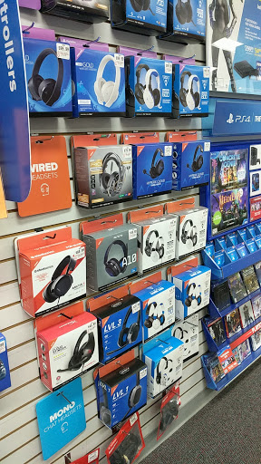 Video Game Store «GameStop», reviews and photos, 8954 SE Sunnyside Rd, Clackamas, OR 97015, USA