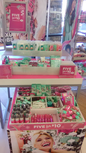 Hair Salon «Ulta Beauty», reviews and photos, 857 E Baseline Rd, Gilbert, AZ 85233, USA