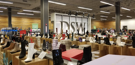 Shoe Store «DSW Designer Shoe Warehouse», reviews and photos, 2515 W 75th St, Naperville, IL 60540, USA