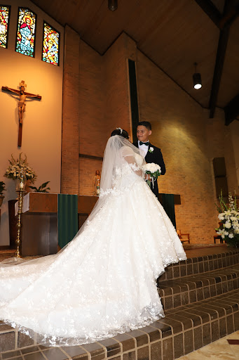 Bridal Shop «Sweet Romance Bridal Boutique», reviews and photos, 12121 Westheimer Rd #102, Houston, TX 77077, USA